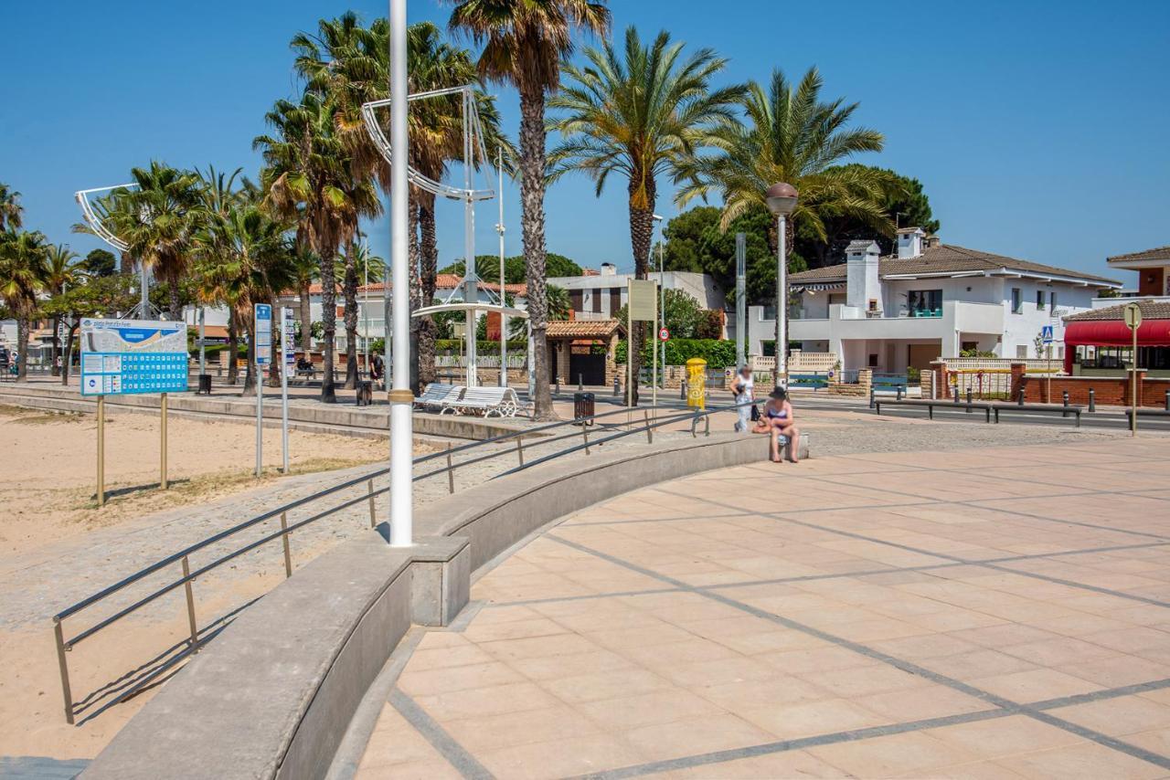 Beach House Cambrils Apartamento En Primera Linea De Playa Extérieur photo